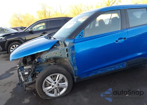 2021 Nissan Kicks S Xtronic Cvt из США, поврежденный, VIN 3N1CP5BV8ML471145